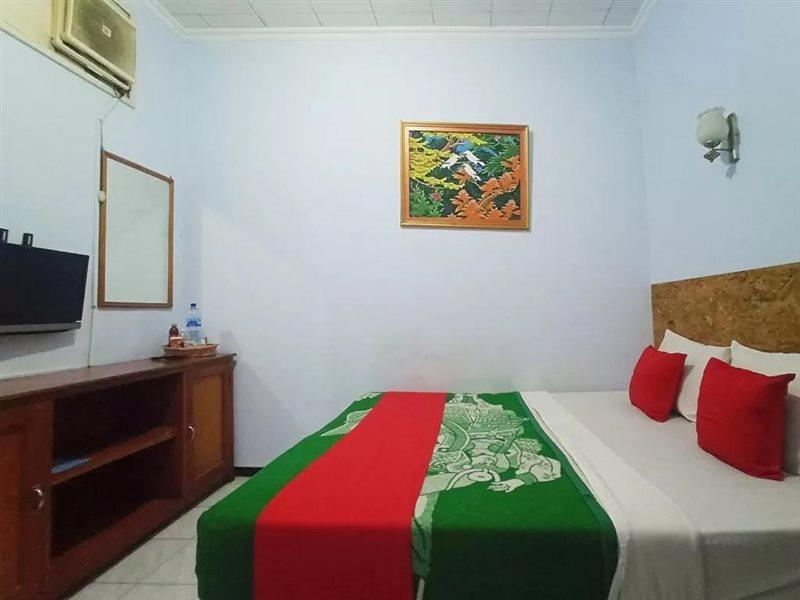 Hotel Palem 2 Syariah Malang Redpartner Екстер'єр фото