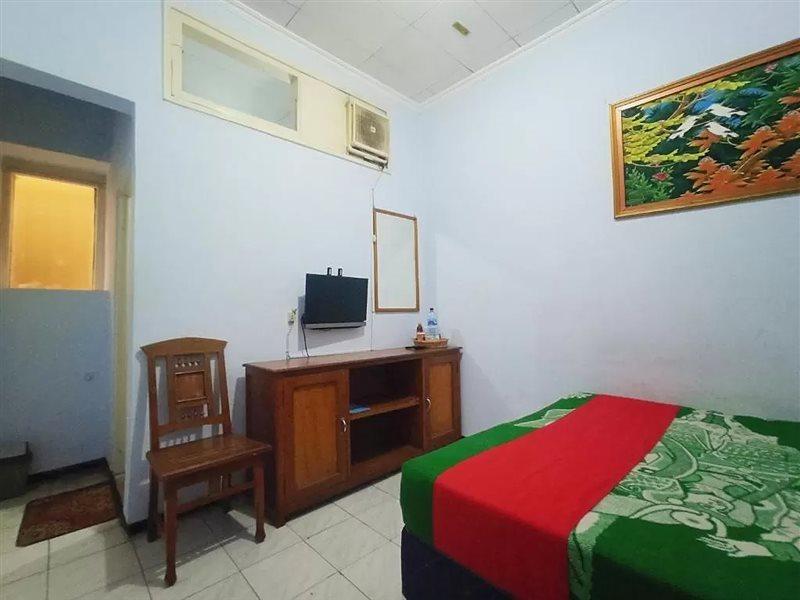Hotel Palem 2 Syariah Malang Redpartner Екстер'єр фото