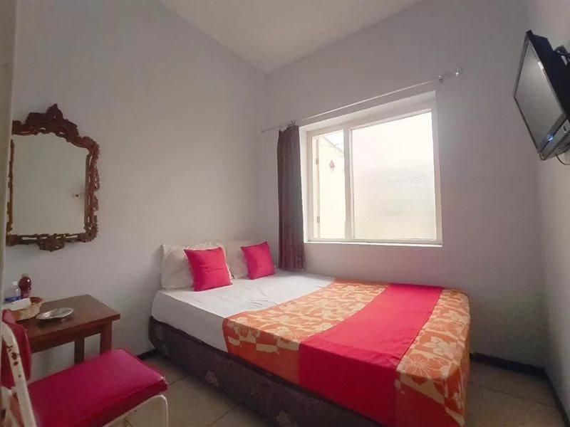 Hotel Palem 2 Syariah Malang Redpartner Екстер'єр фото