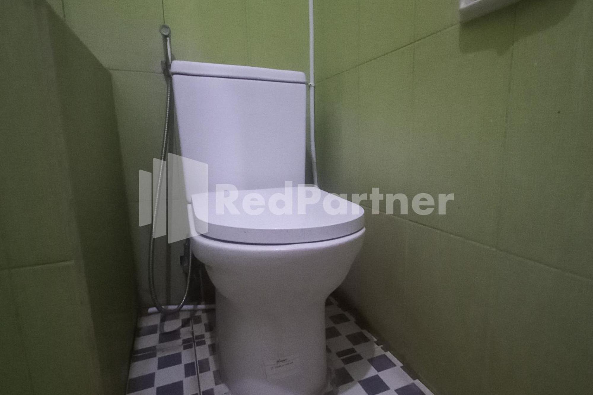 Hotel Palem 2 Syariah Malang Redpartner Екстер'єр фото