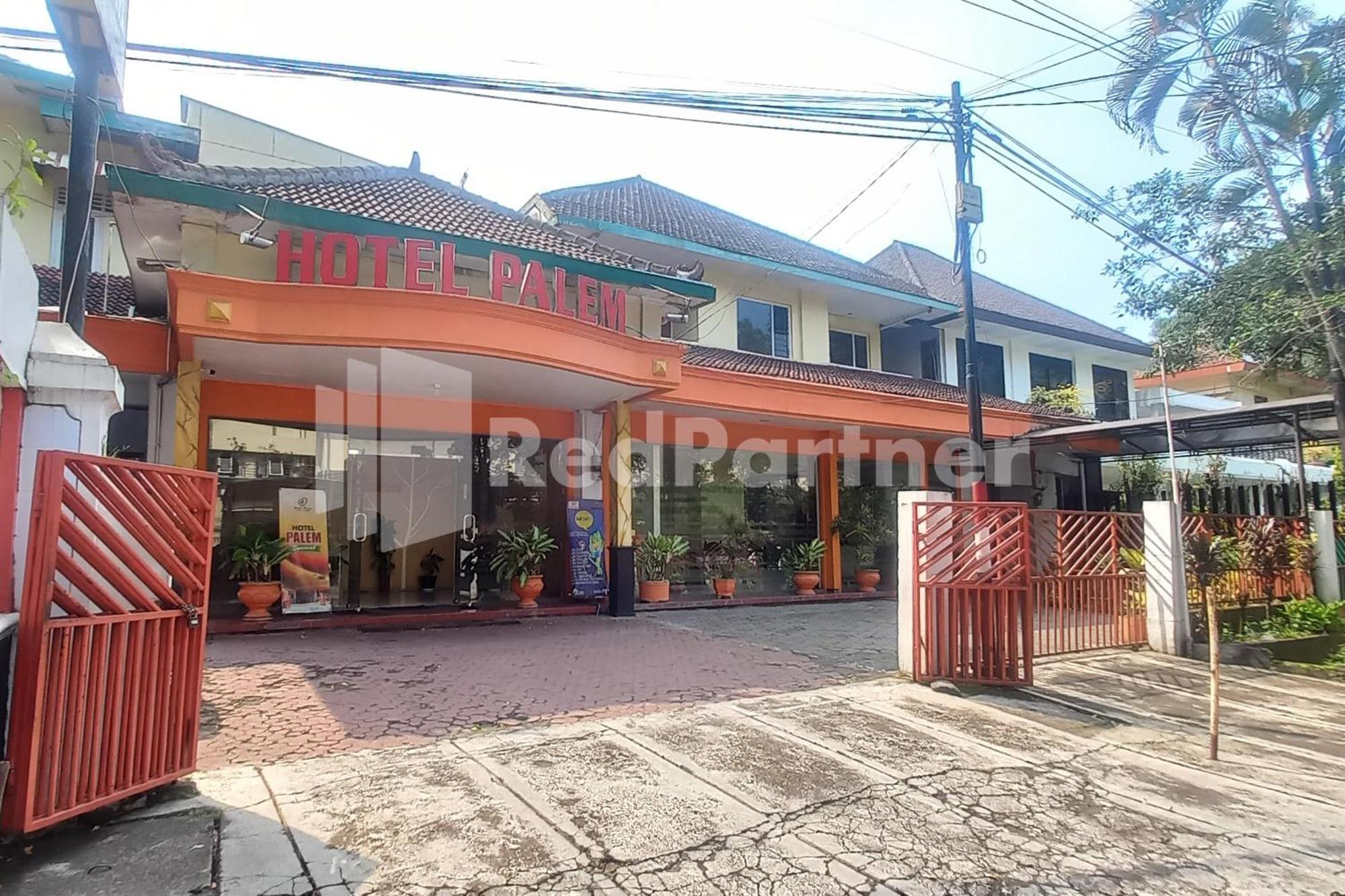 Hotel Palem 2 Syariah Malang Redpartner Екстер'єр фото
